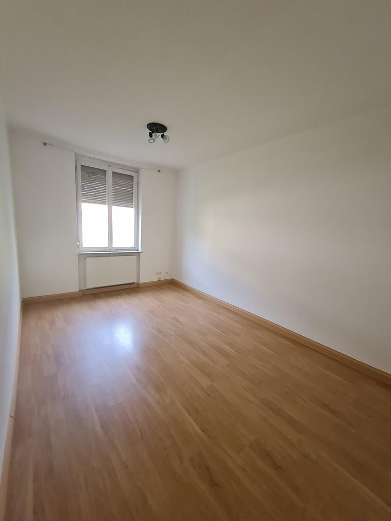 1. OG links Schlafzimmer