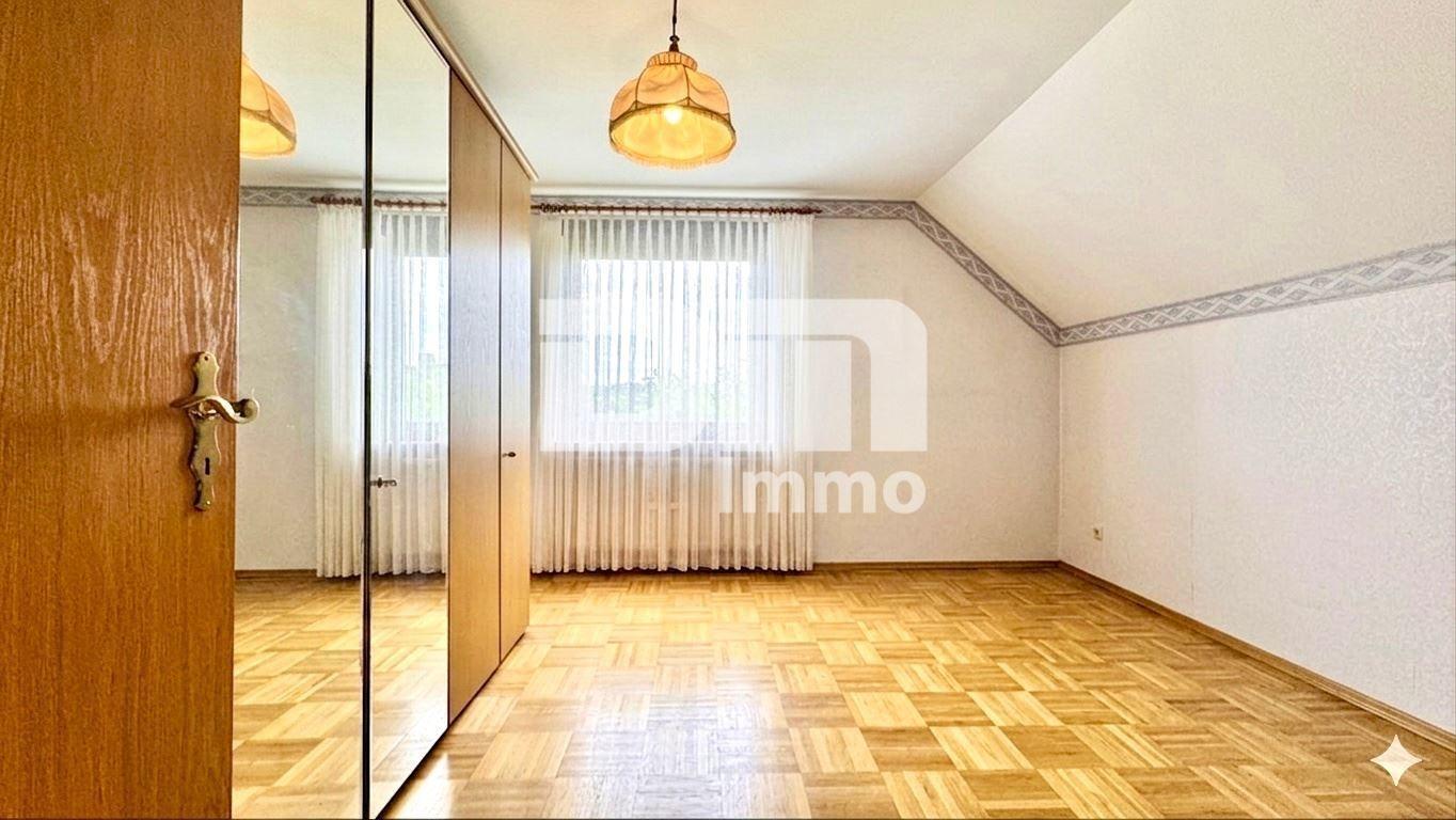 OG / DG Schlafzimmer Zugang Balkon 3