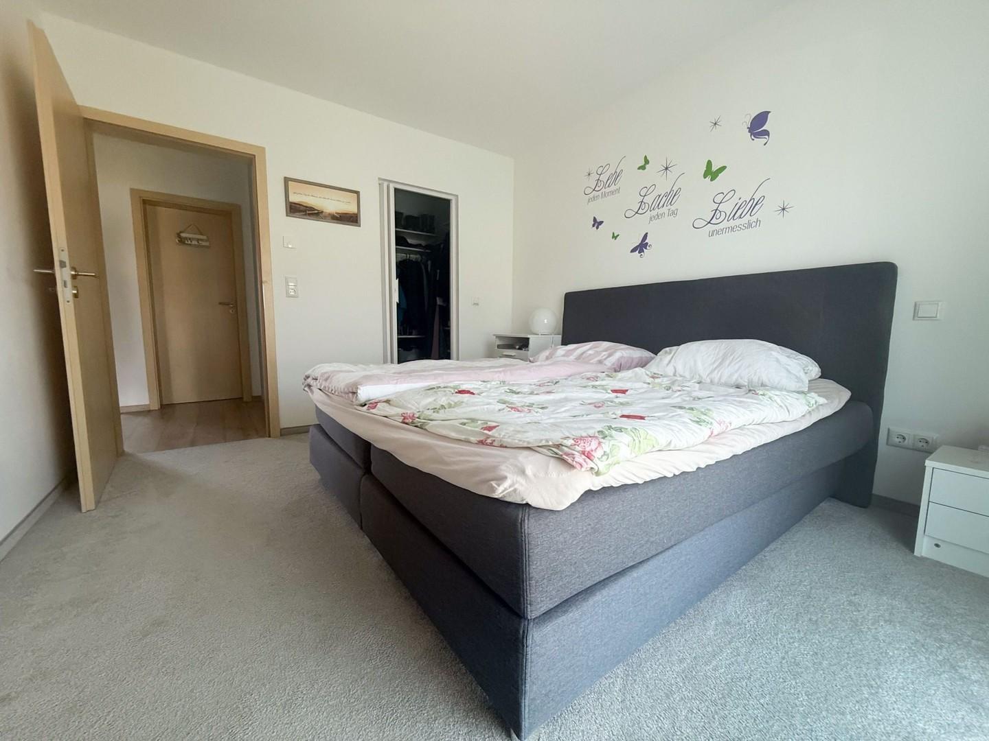 Schlafzimmer Eltern