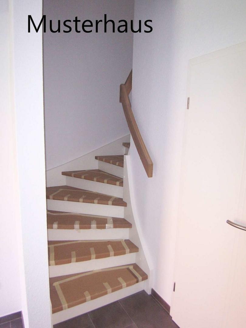 Treppe zum OG