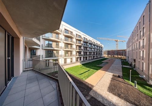 Balkon und Innenhof (Beispiel)