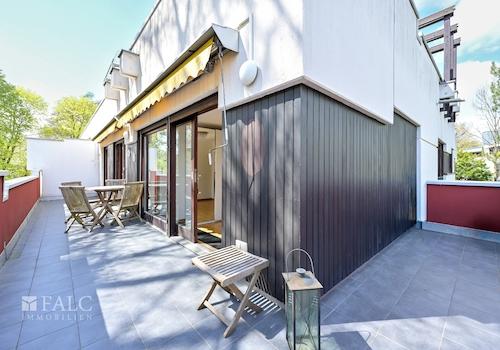 Terrasse über Eck