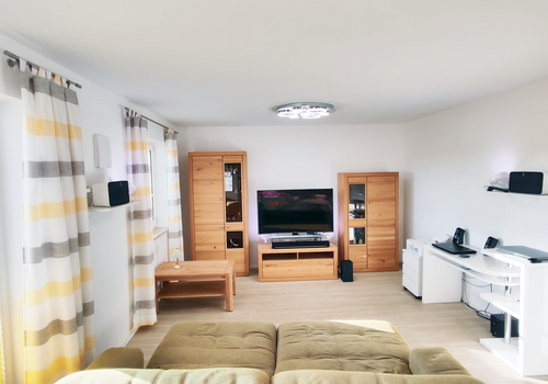 Wohnzimmer mit Surroundanlage