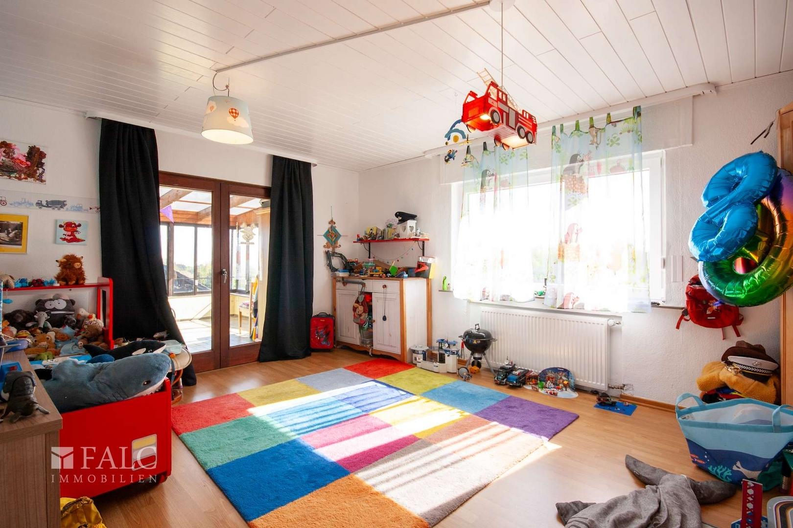 Kinderzimmer 1 OG