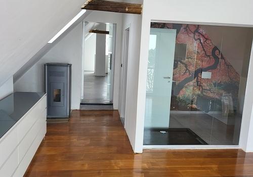 Schlafzimmer mit Bad