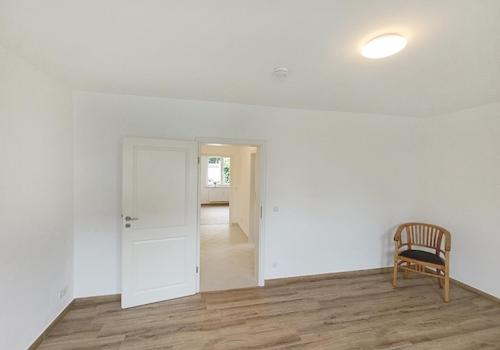 Wohnzimmer, Flurblick