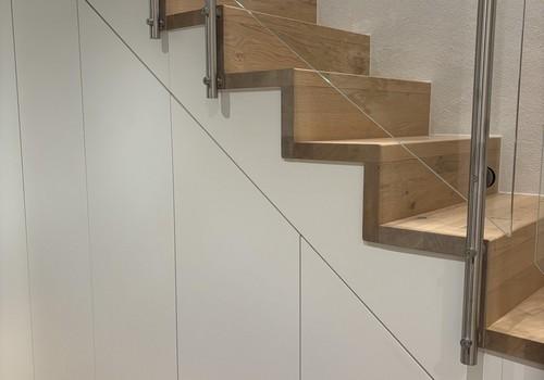Stauraum in der Treppe