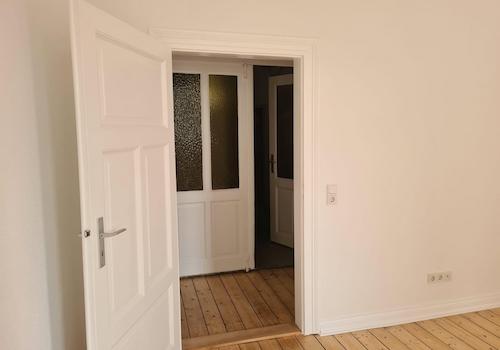 Blick in Flur / Wohnungstür