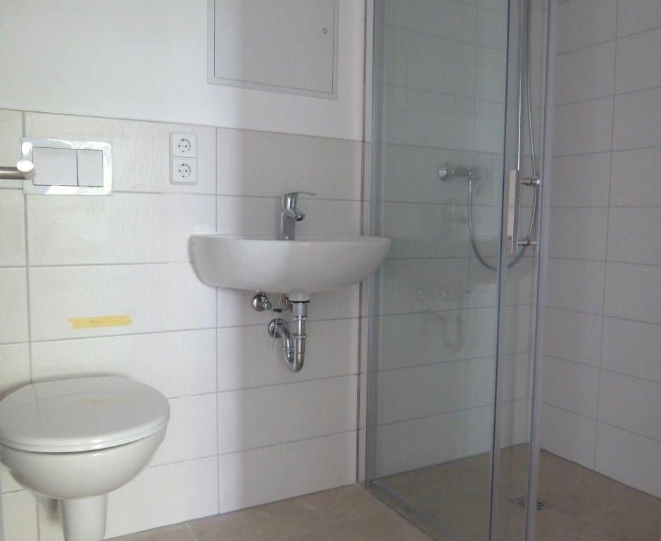 Bad mit Dusche