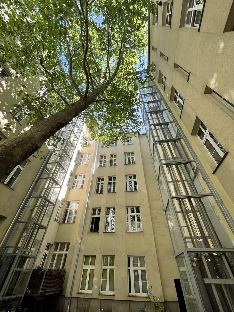 Innenhof Blick zum SF