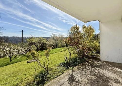Terrasse mit Blick ins Grüne