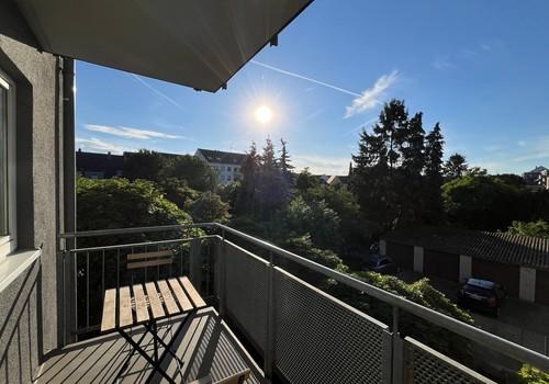 Schöner ruhiger Balkon