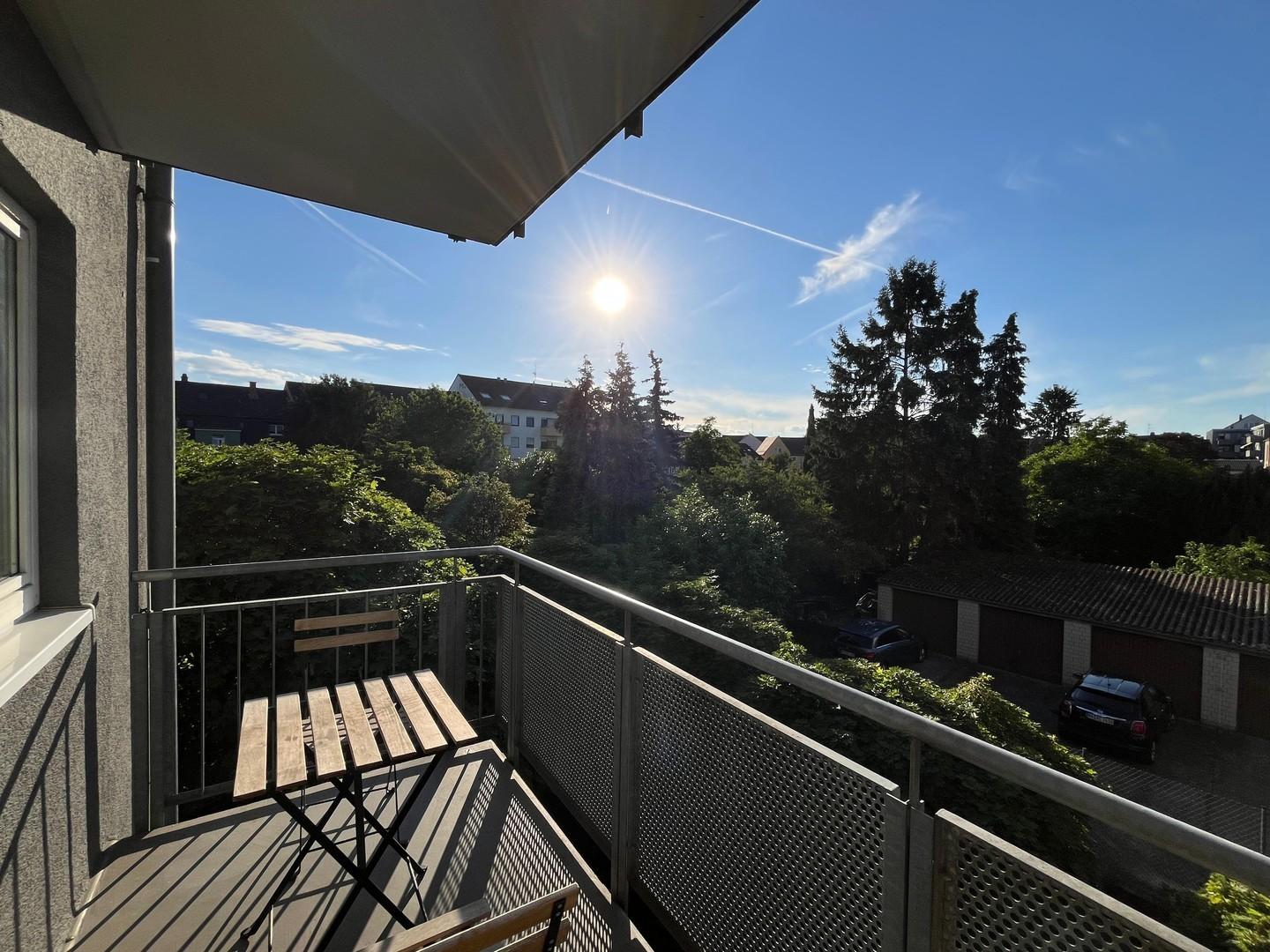 Schöner ruhiger Balkon