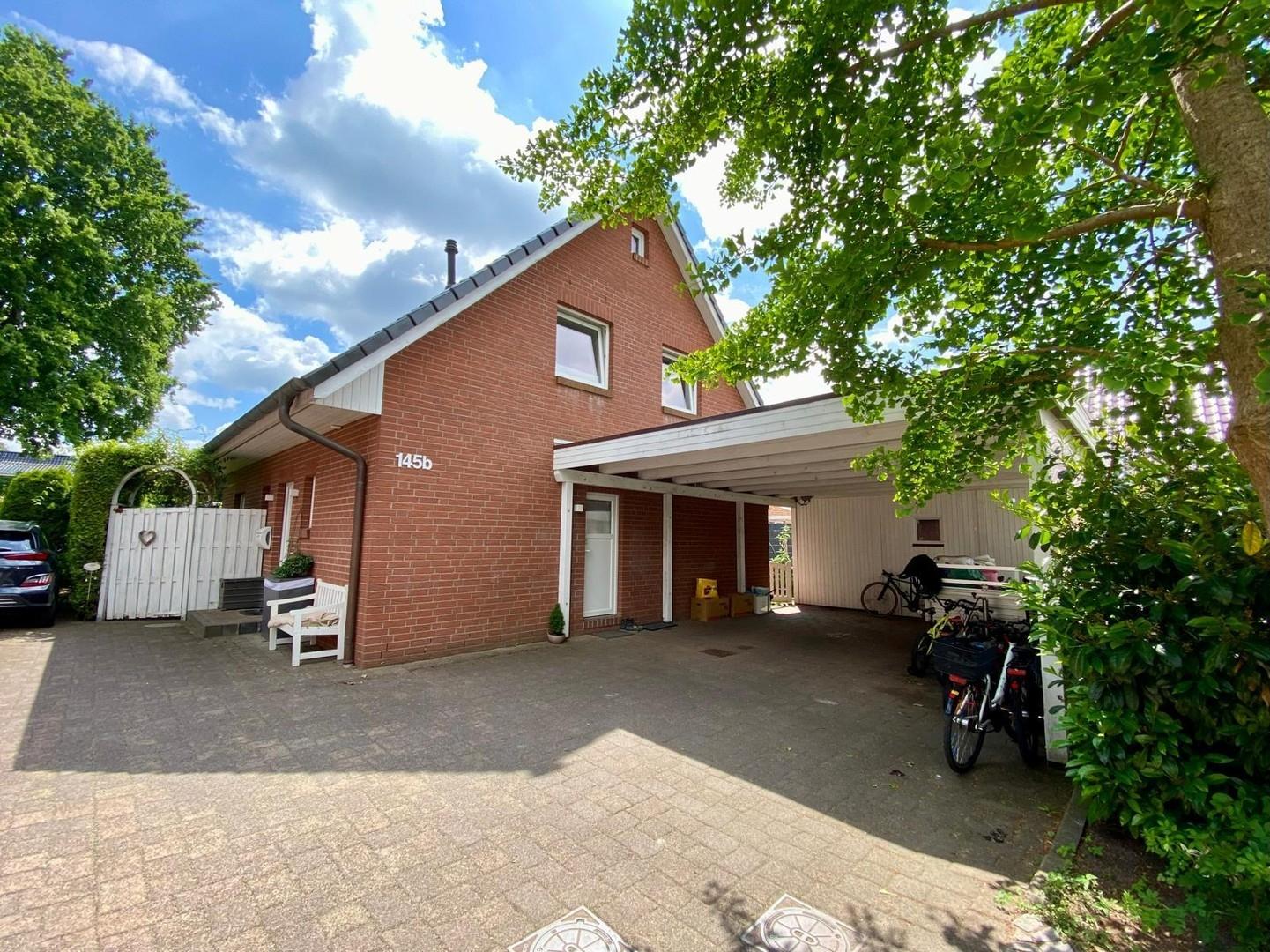 Haus / Caport / Zufahrt