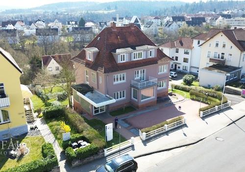 Hausansicht seitlich links