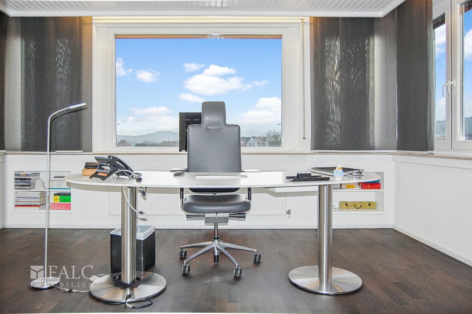 Großes Büro hinten_EG