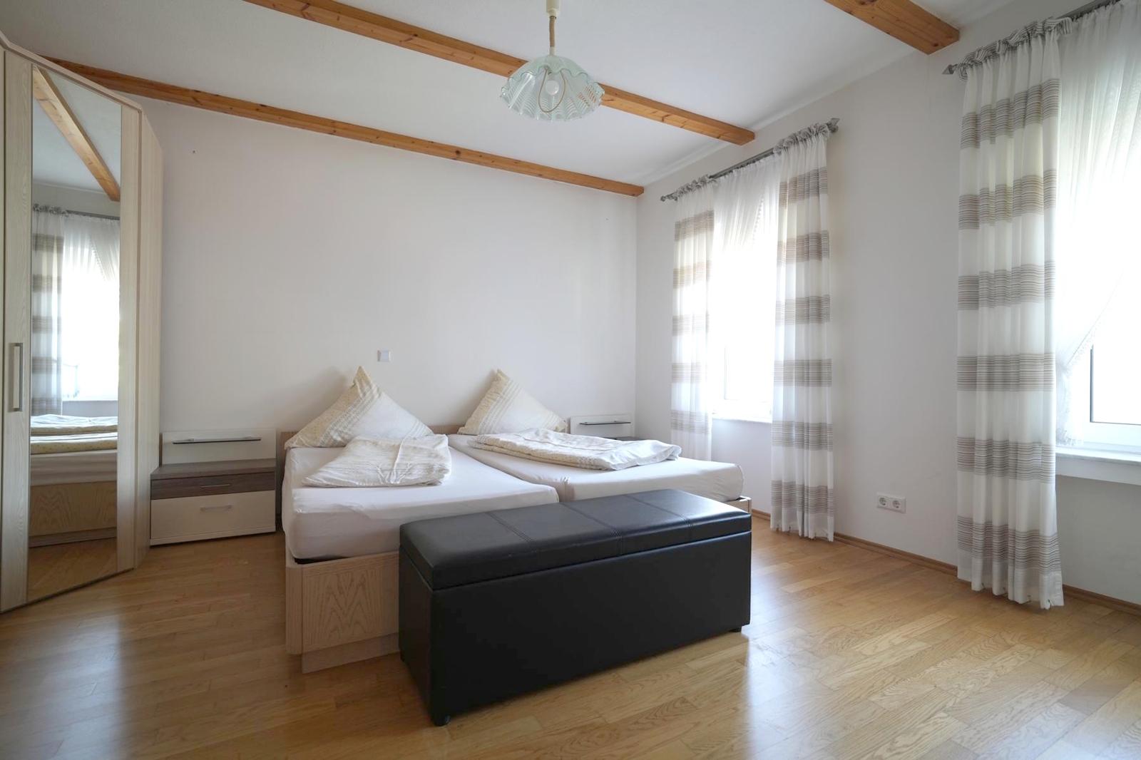 Schlafzimmer OG