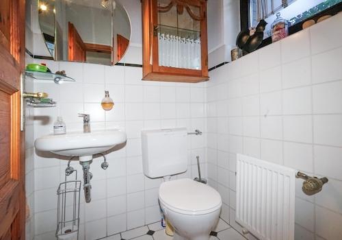 Gäste-WC EG