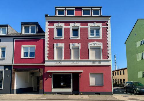 Mehrfamilienhaus