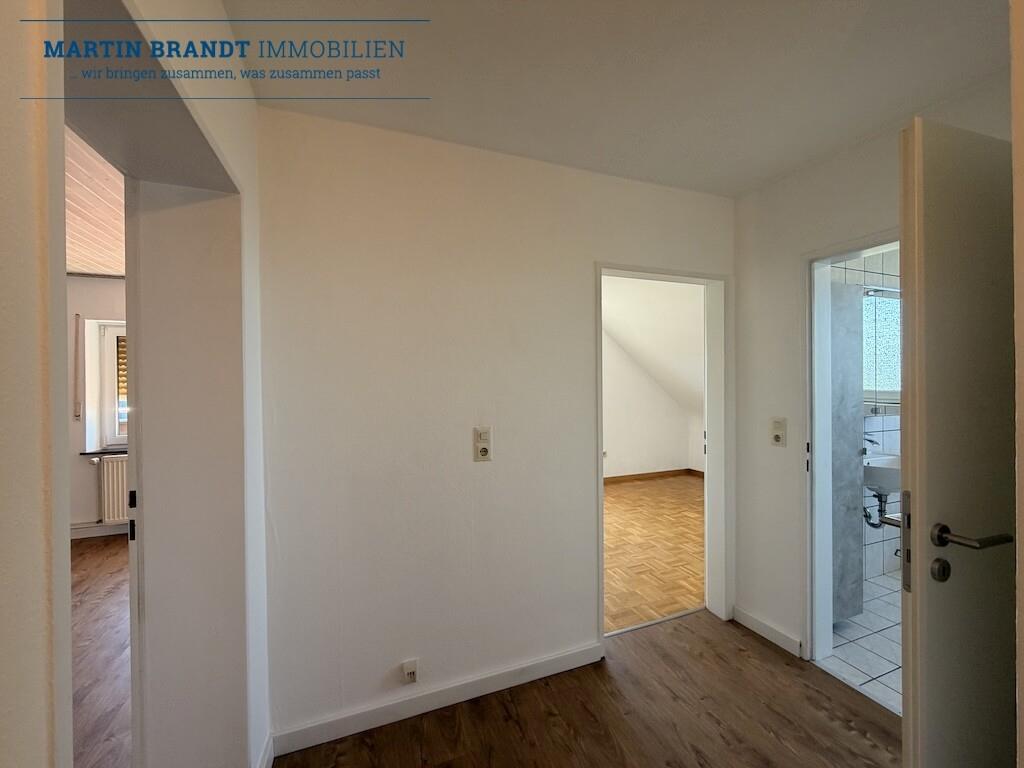 Diele Zugang zum Bad, Wohn-, und Schlafzimmer