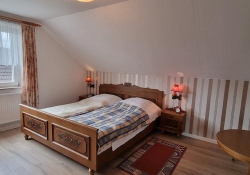 OG Schlafzimmer Wohnhaus
