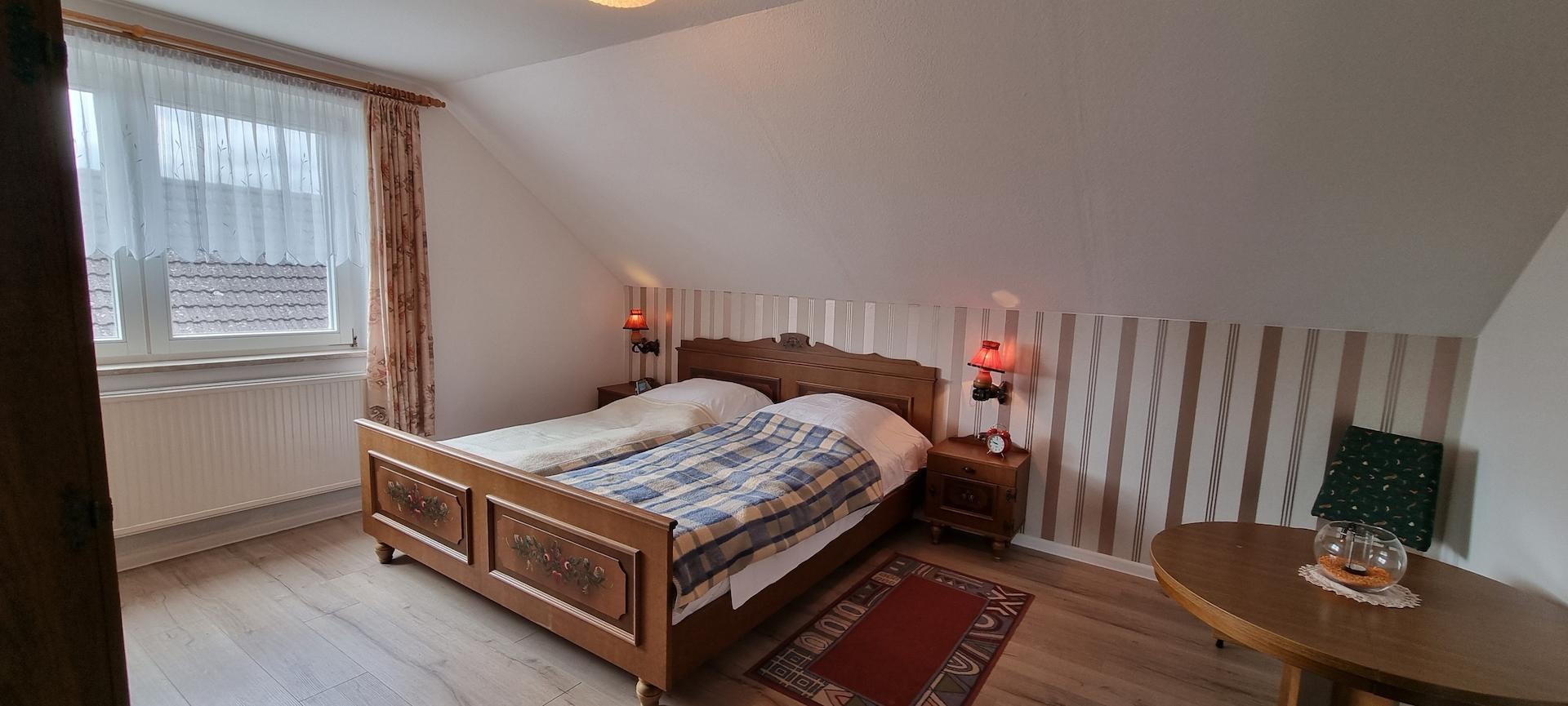 OG Schlafzimmer Wohnhaus
