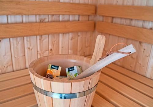 Badezimmer mit Sauna