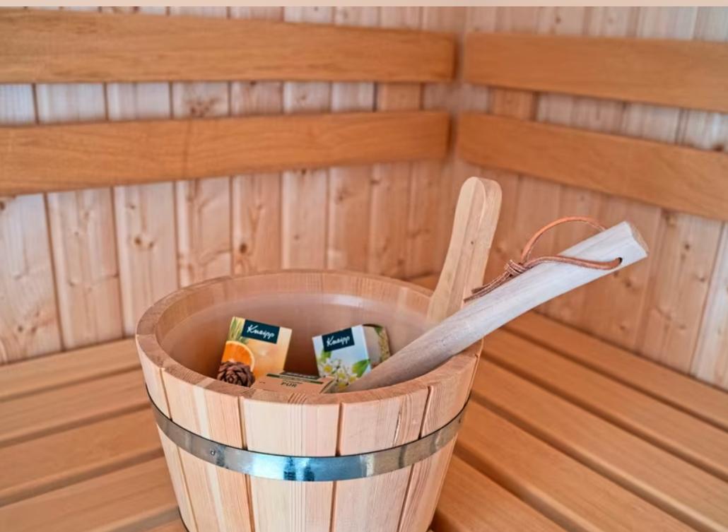 Badezimmer mit Sauna