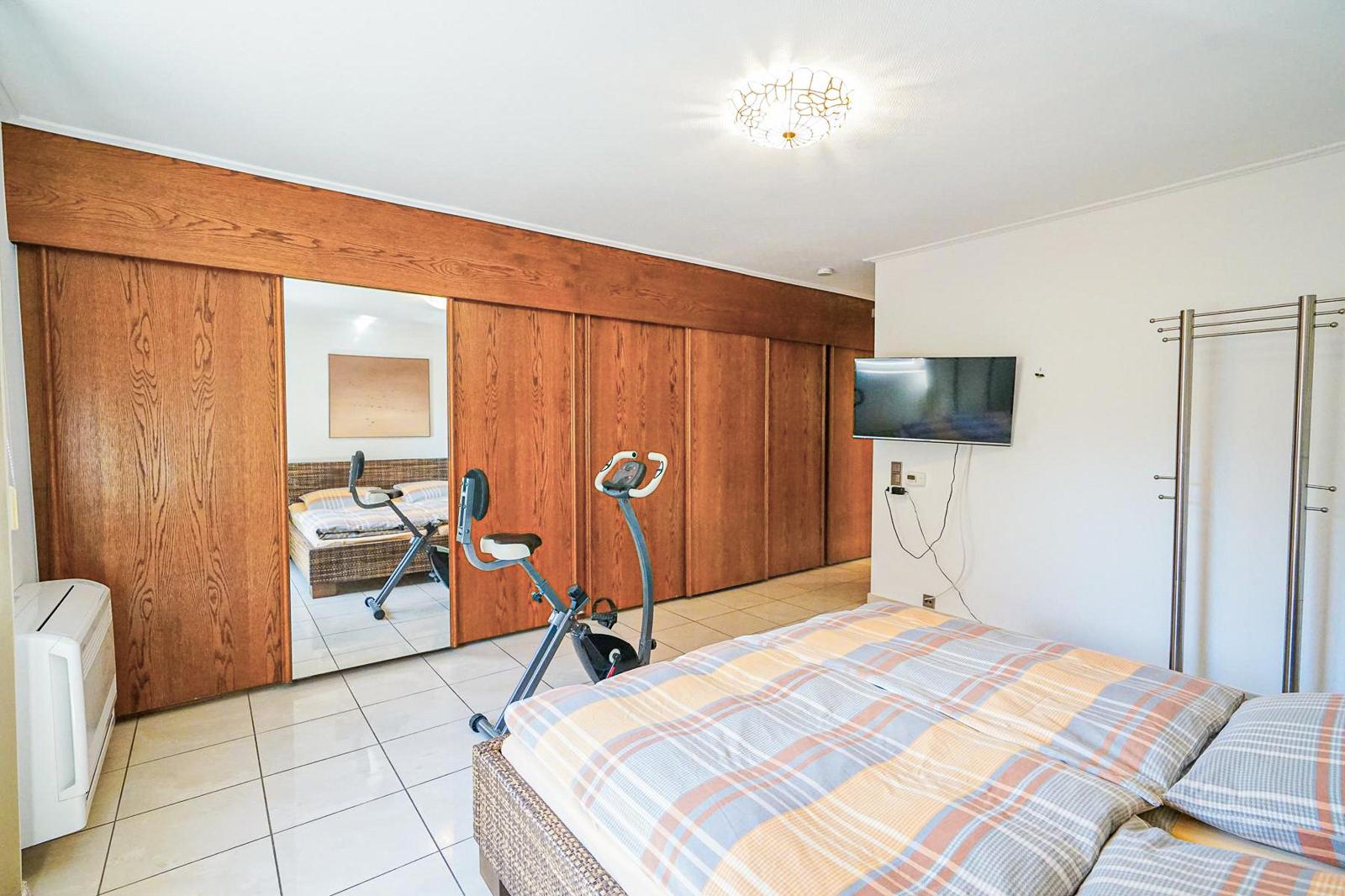 Schlafzimmer unten