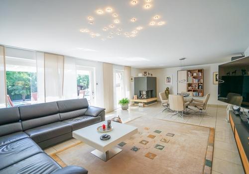 Vom Wohnzimmer zur Sonnenterrasse