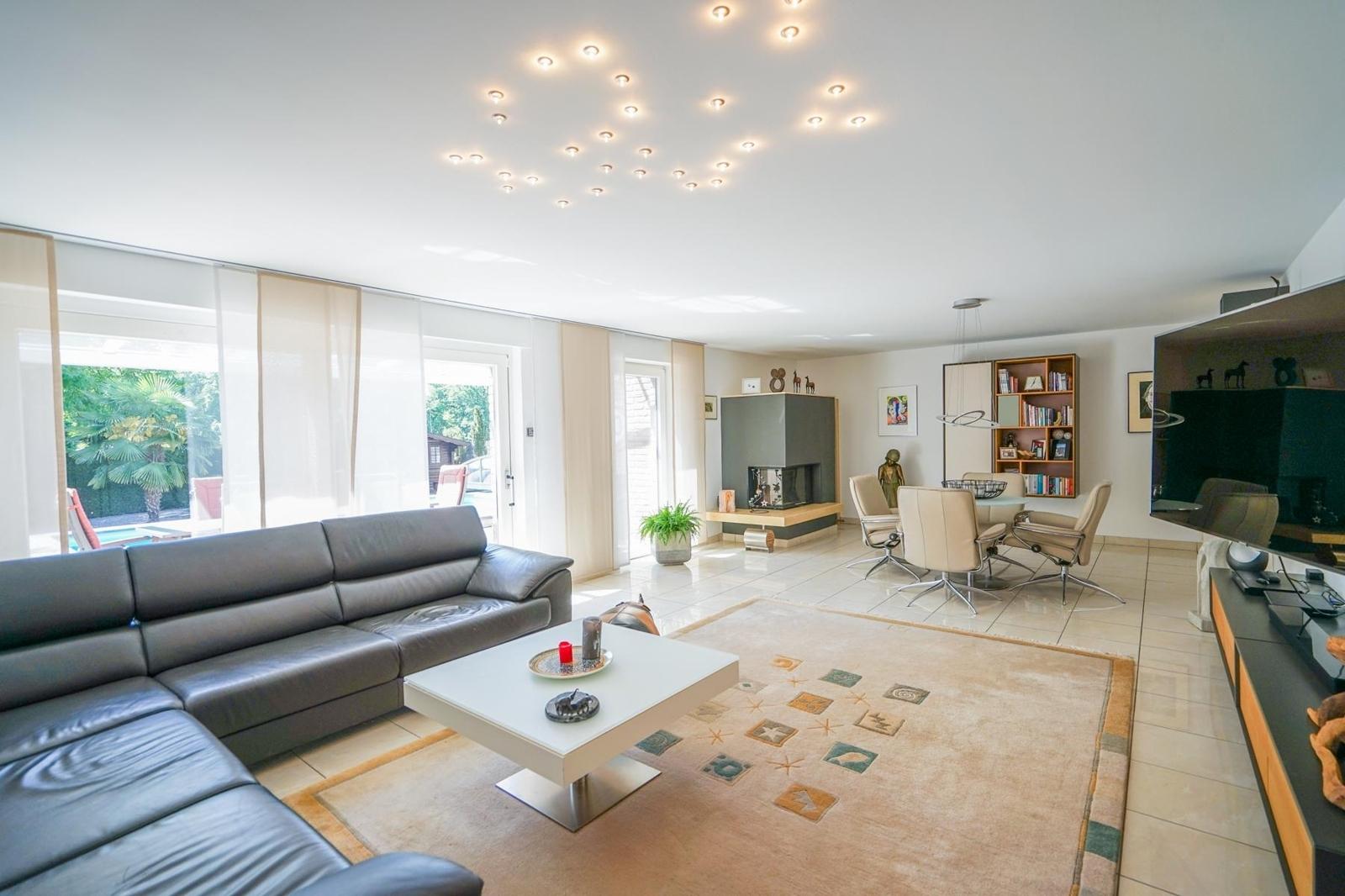 Vom Wohnzimmer zur Sonnenterrasse