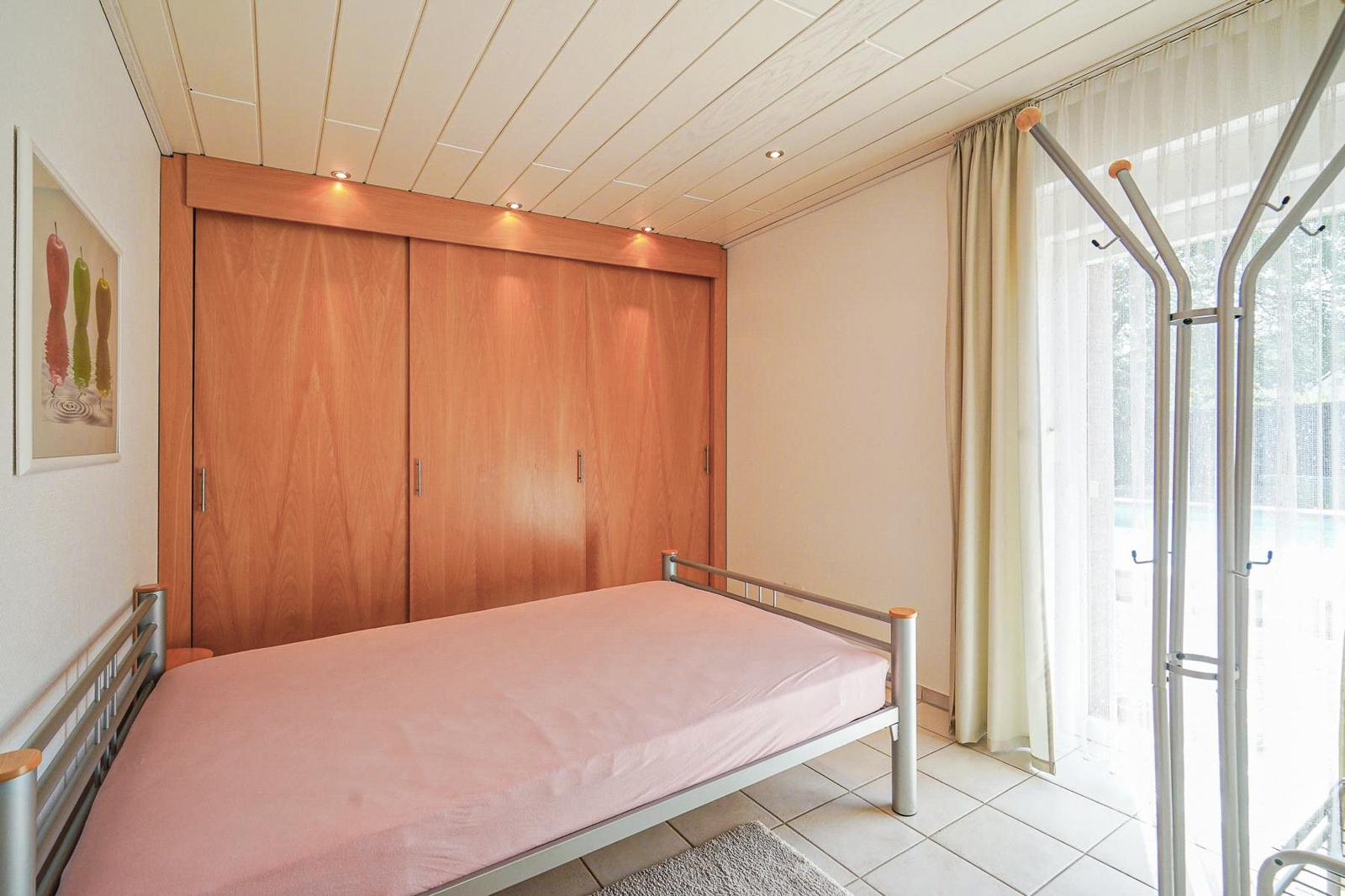 Schlafzimmer in der Einliegerwohnung 
