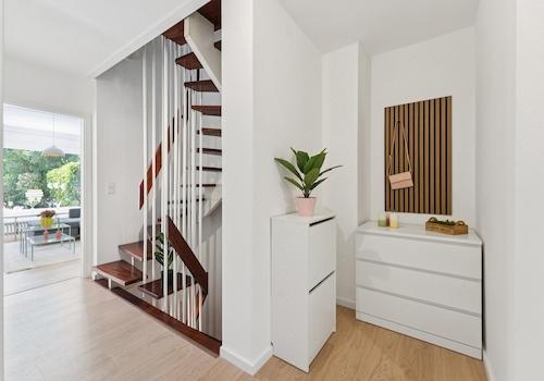 Flur EG mit Garderobe
