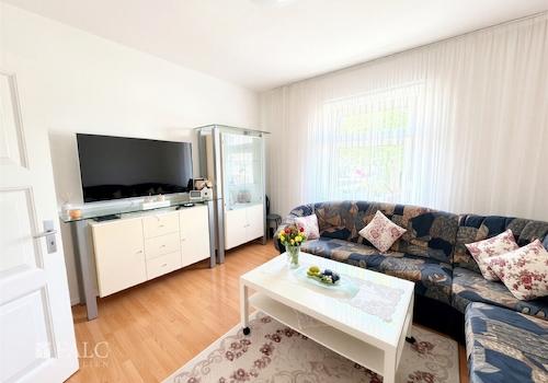 Wohnzimmer EG rechts 