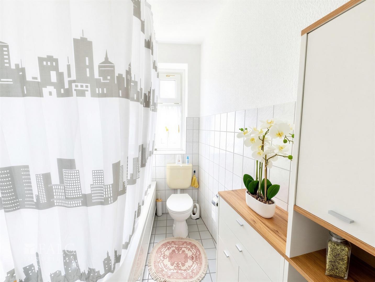 Badezimmer EG rechts 