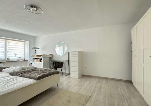 1. Schlafzimmer (EG)
