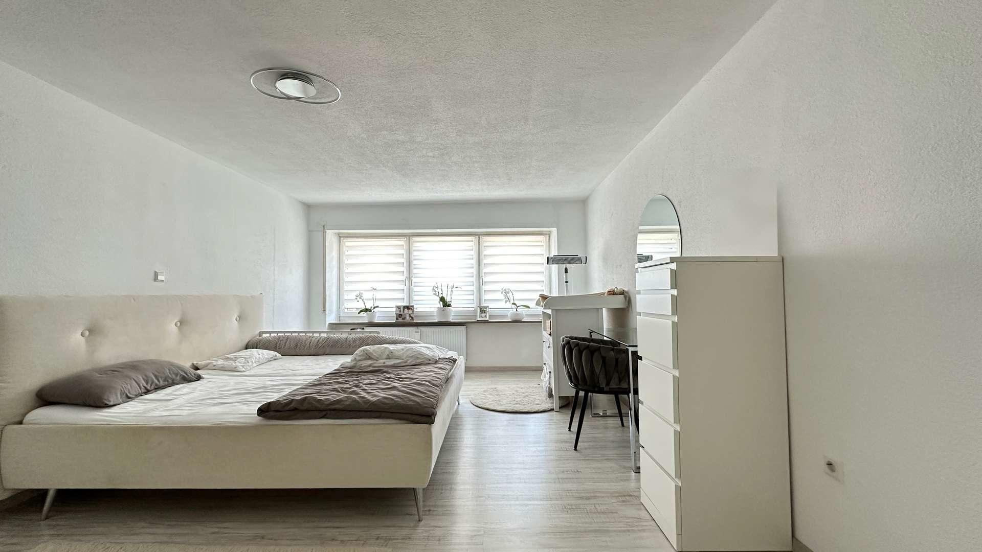 1. Schlafzimmer (EG)