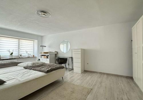 1. Schlafzimmer (EG)