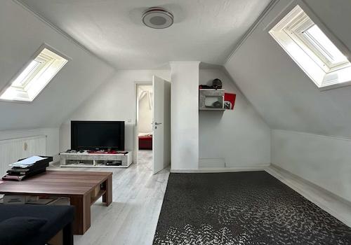 Wohnzimmer (DG)