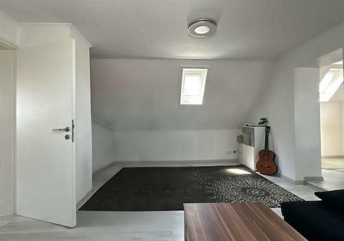 Wohnzimmer (DG)