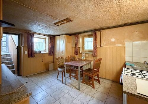 Raum 1, Souterrain