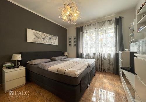 Schlafzimmer 2 EG 