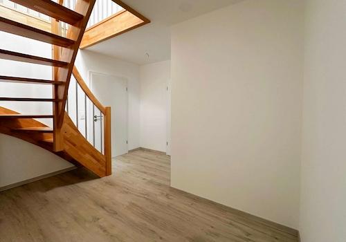 Flur mit Treppe