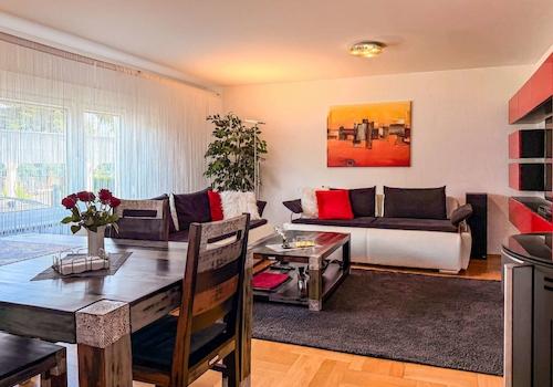 Großes Wohnzimmer
