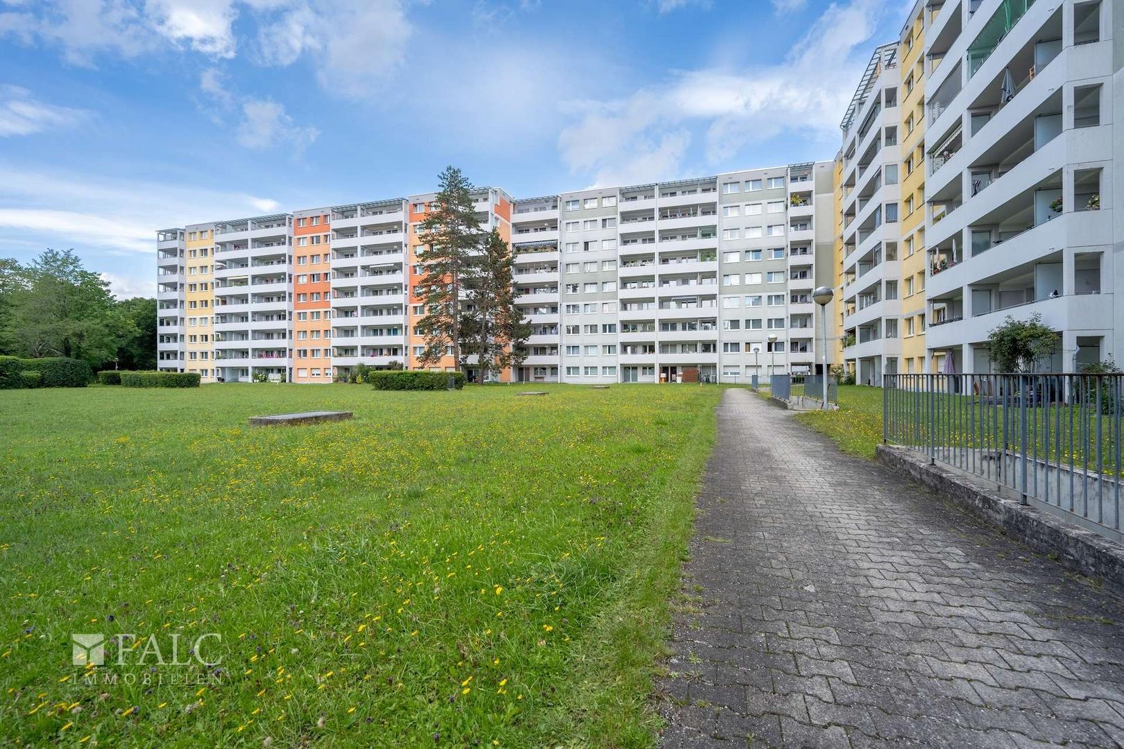 Innenhof Blick Gebäuderückseite