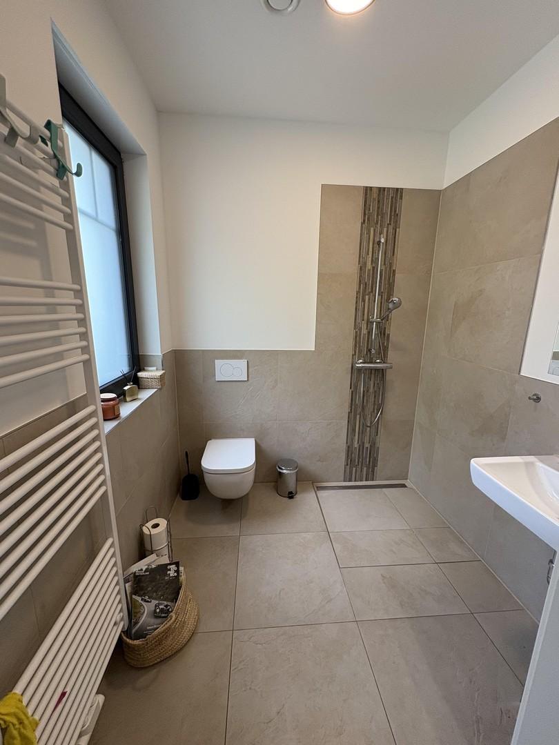 Gäste WC/ Dusche EG