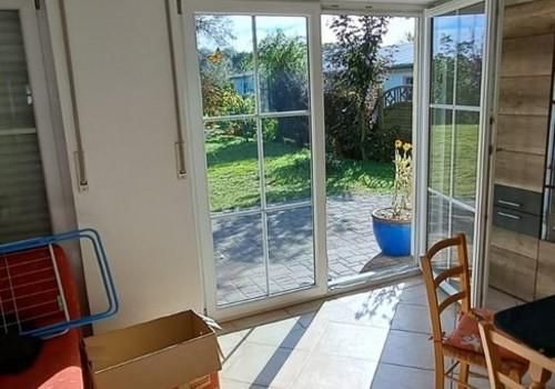 Wohnzimmer -Ausgang zum Garten