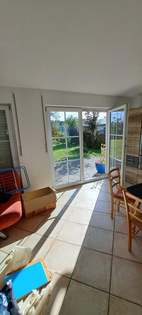 Wohnzimmer -Ausgang zum Garten
