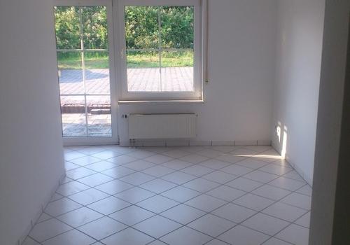 Wohnzimmer Blick zur Terrasse