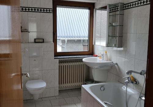 Bad OG Haus 1 B1